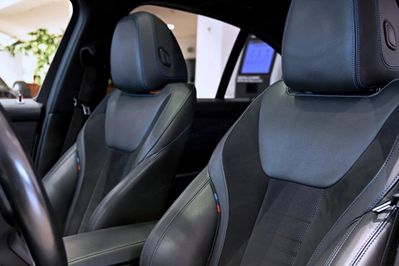 BMW Seria 3 330e M Sport