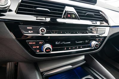 BMW Seria 5 518d  aut