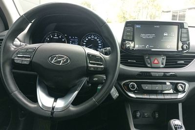 Hyundai i30 1.5 T-GDI 48V Modern