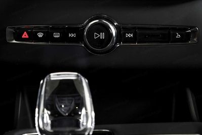 Volvo XC90 B5 AWD Ultra Bright 7os
