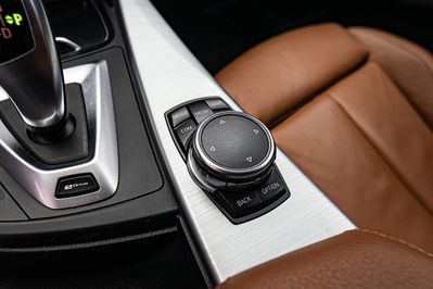 BMW Seria 3 330e iPerformance M Sport