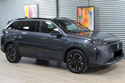 Peugeot 5008 GT Exclusive 5-miejsc e-DCS6 1.2 PureTech mHEV