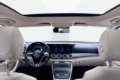 Mercedes Klasa E 300 de Exclusive
