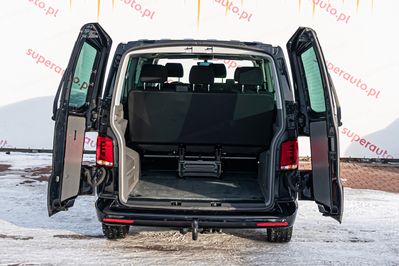 Volkswagen Caravelle T6.1 L2H1 AT