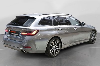 BMW Seria 3 330i xDrive M Sport aut