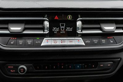 BMW Seria 2 218i Sport Line aut