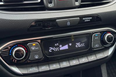 Hyundai i30 1.0 T-GDI Smart DCT