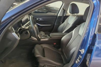 BMW Seria 3 320i Sport Line