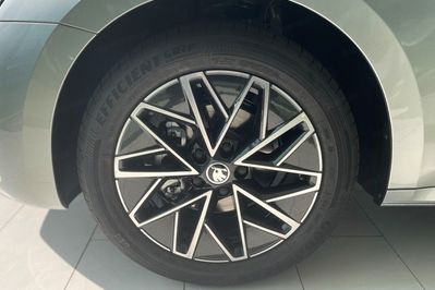 Skoda Octavia Drive Selection 1.5 TSI mHEV DSG