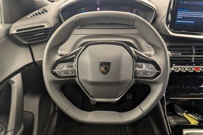 Peugeot 2008 ALLURE 1.2 PureTech