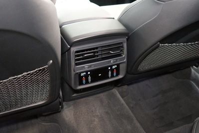 Audi Q8 SQ8 TFSI quattro