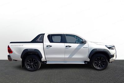 Toyota HiLux Invincible 4x4 AT