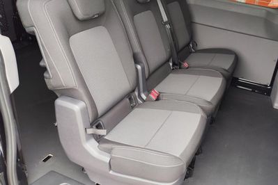 Volkswagen Transporter Kombi L2H1 aut.