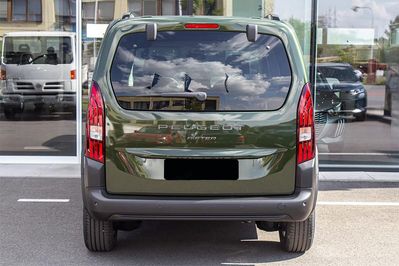 Peugeot Rifter MPV M L1H1 AT