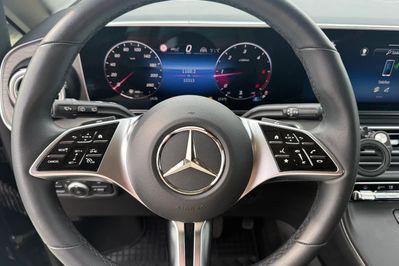 Mercedes V Klasa V 300 d 4-Matic 9G-Tronic Avantgarde (ekstra dł)