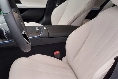 Mercedes Klasa E 200 4-Matic Avantgarde