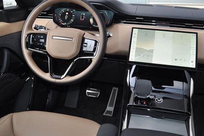 Land Rover Range Rover Sport D300 Dynamic SE