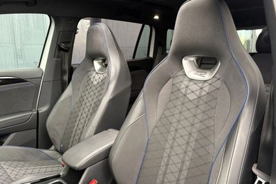 Volkswagen Tayron 2.0 TDI SCR 4Mot. R-Line Plus DSG