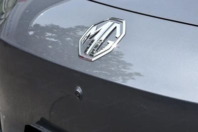 MG MGS5 49kWh Standard Range RWD Exclusive