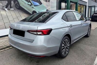 Skoda Superb Essence 2.0 TDI DSG