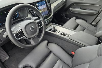 Volvo XC60 B5 B AWD Ultra Dark aut