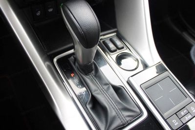 Mitsubishi Eclipse Cross 1.5 T Intense CVT