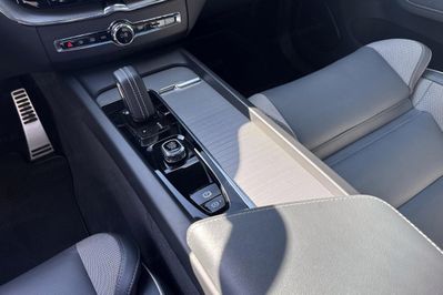 Volvo XC60 B4 B R-Design