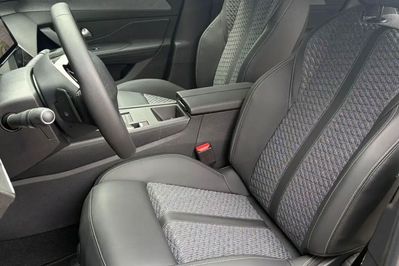 Peugeot 408 Business S&S e-DCS6 1.2 PureTech mHEV