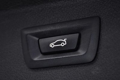 BMW Seria 2 218d Advantage aut