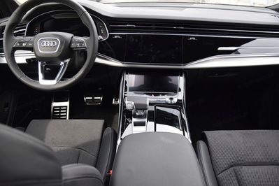 Audi Q7 50 TDI quattro S Line