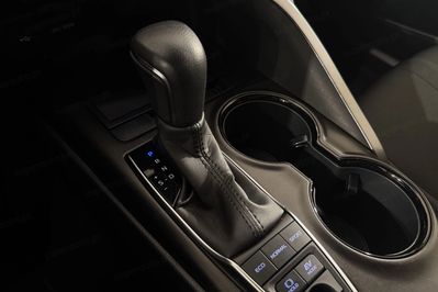 Toyota Camry 2.5 Hybrid CVT