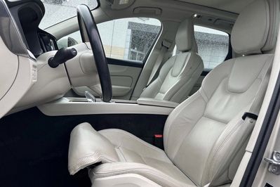 Volvo XC60 T8 AWD Plug-In Hybrid Inscription