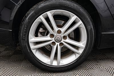 Opel Insignia 2.0 CDTI OPC line