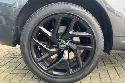 Land Rover Range Rover Sport 3.0 D300 Dynamic SE