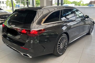 Mercedes Klasa E 300 e AMG Estate