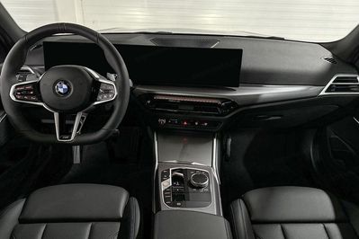 BMW Seria 3 318i M Sport