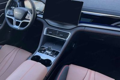 BYD Seal U DM-i  Design AWD