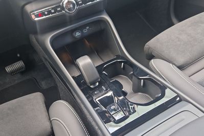 Volvo XC40 B3 Plus Dark aut