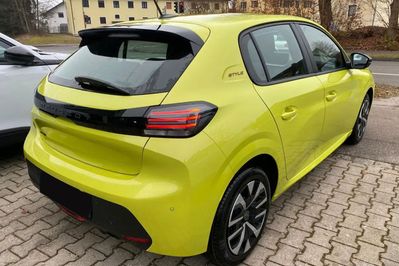 Peugeot 208 Style e-DCS6 1.2 mHEV