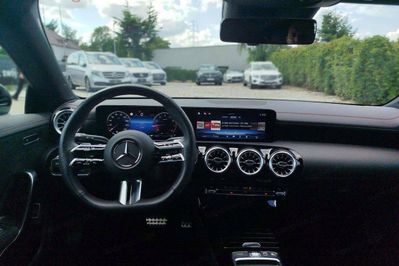 Mercedes CLA 180 AMG Line 7G-DCT