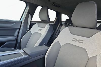 Dacia Bigster 1.8 Full Hybrid Journey MMT
