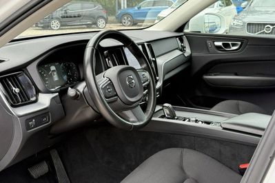 Volvo XC60 B4 B Momentum