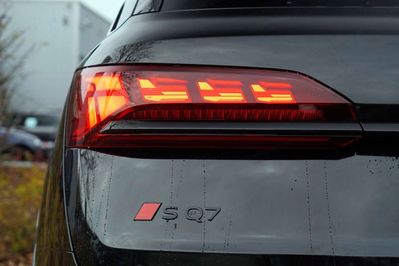 Audi Q7 SQ7 TFSI quattro