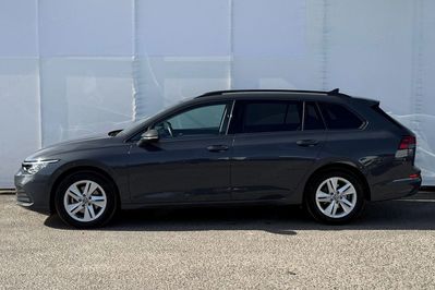 Volkswagen Golf VIII 1.5 eTSI Life DSG