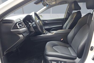 Toyota Camry 2.5 Hybrid Prestige