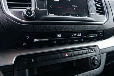 Opel Vivaro L2H1 Zabudowa Brygadowa