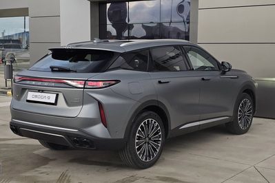 Omoda 9 1.5 Super Hybrid Exclusive AWD