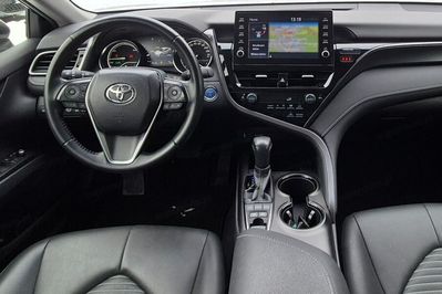 Toyota Camry 2.5 Hybrid Prestige