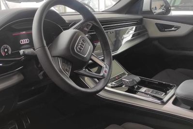 Audi Q8 45 TDI quattro