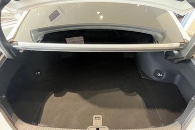 Lexus ES 300h Omotenashi